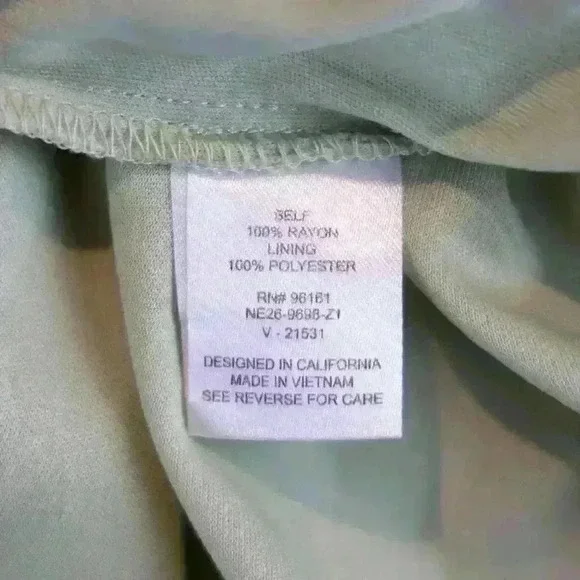 Gypsies & Moondust Green Floral Midi Dress Elastic Waist Cap Sleeve Size Medium - Picture 5 of 7